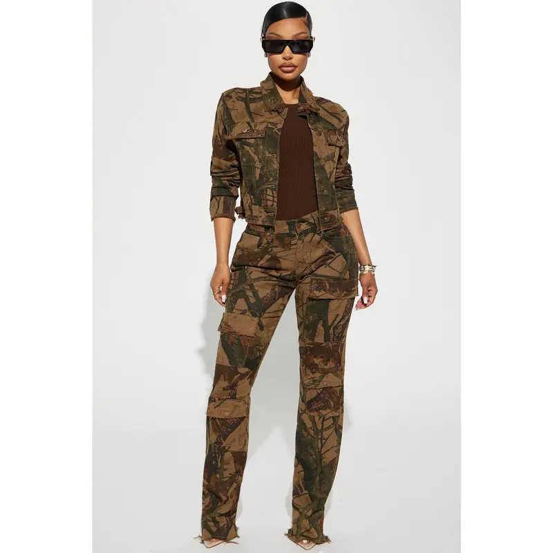 In The Wild Camo Stretch Cargo Jeans - Camouflage